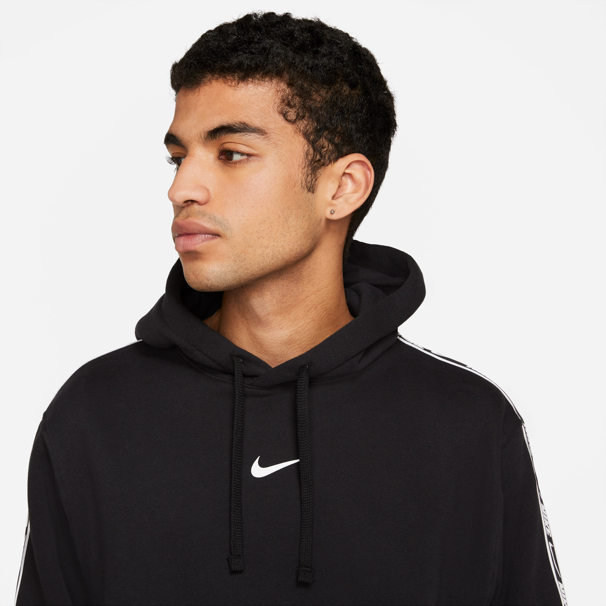 Nike Repeat Erkek Siyah Sweatshirt