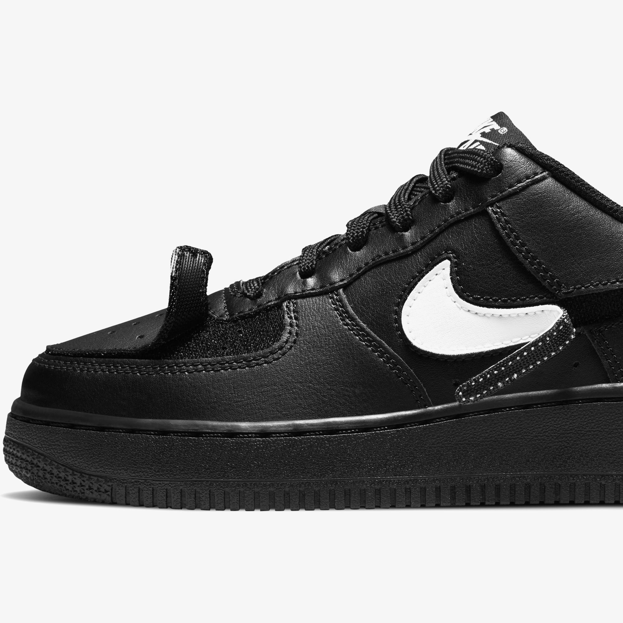 Nike Air Force 1/1 Kadın Siyah Spor Ayakkabı