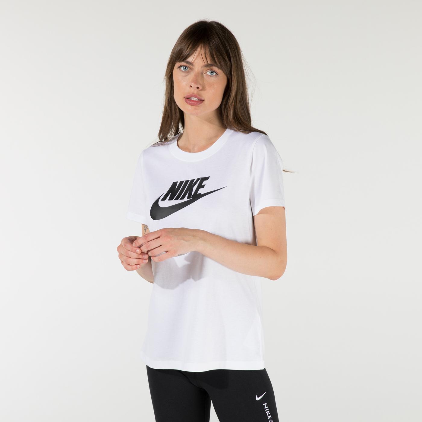 Nike Sportswear Essential Kadın Beyaz T-Shirt