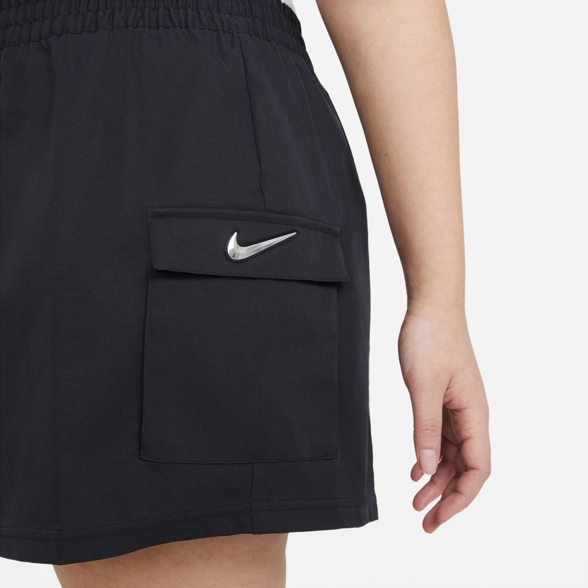Nike Sportswear Swoosh Kadın Siyah Şort