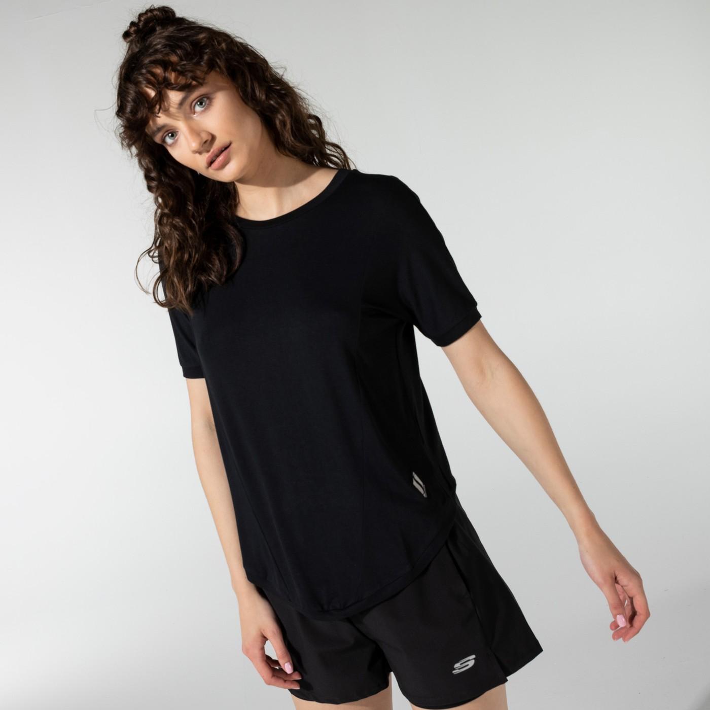 Skechers Kadın Siyah T-Shirt
