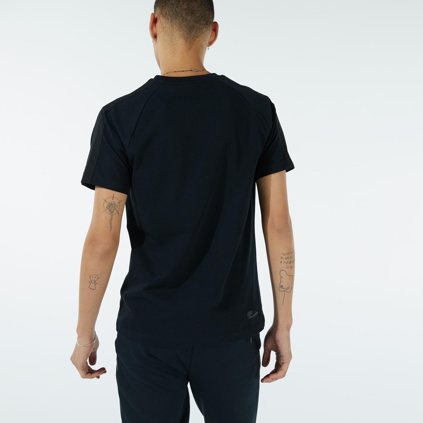 Skechers Branded Stripe Erkek Siyah T-shirt