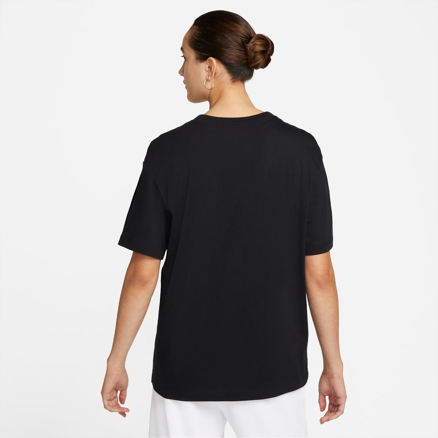 Nike Sportswear Kadın Siyah T-Shirt