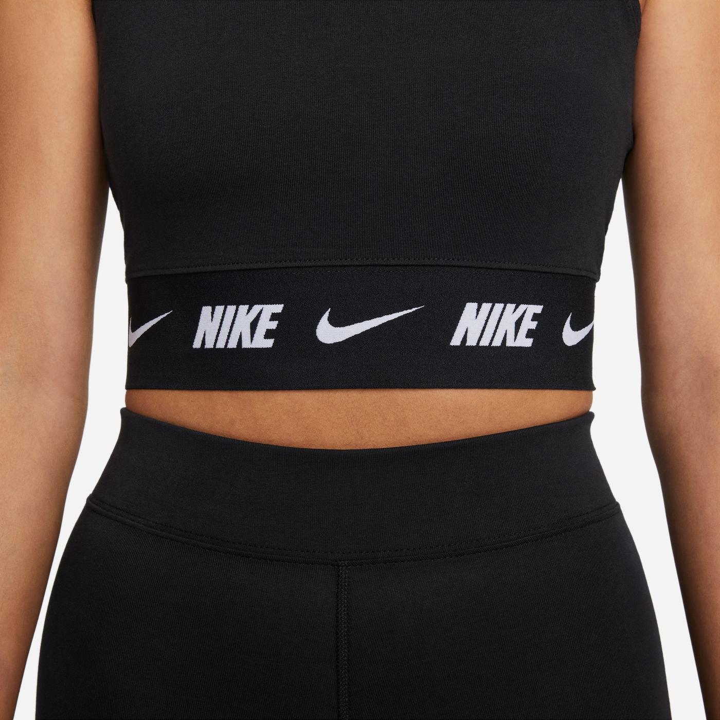 Nike Sportswear Kadın Siyah Crop Top