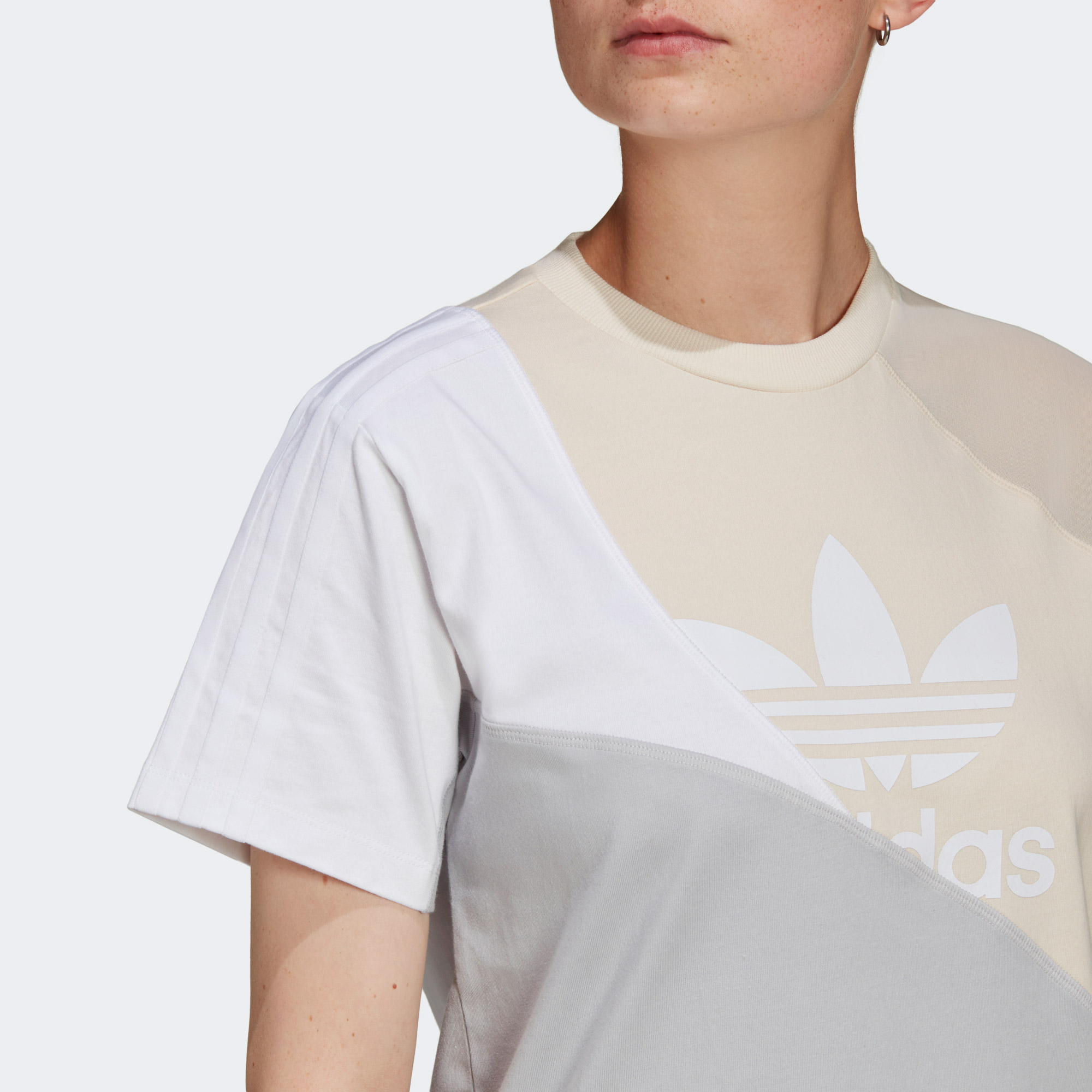 adidas Adicolor Split Trefoil Kadın Gri T-Shirt