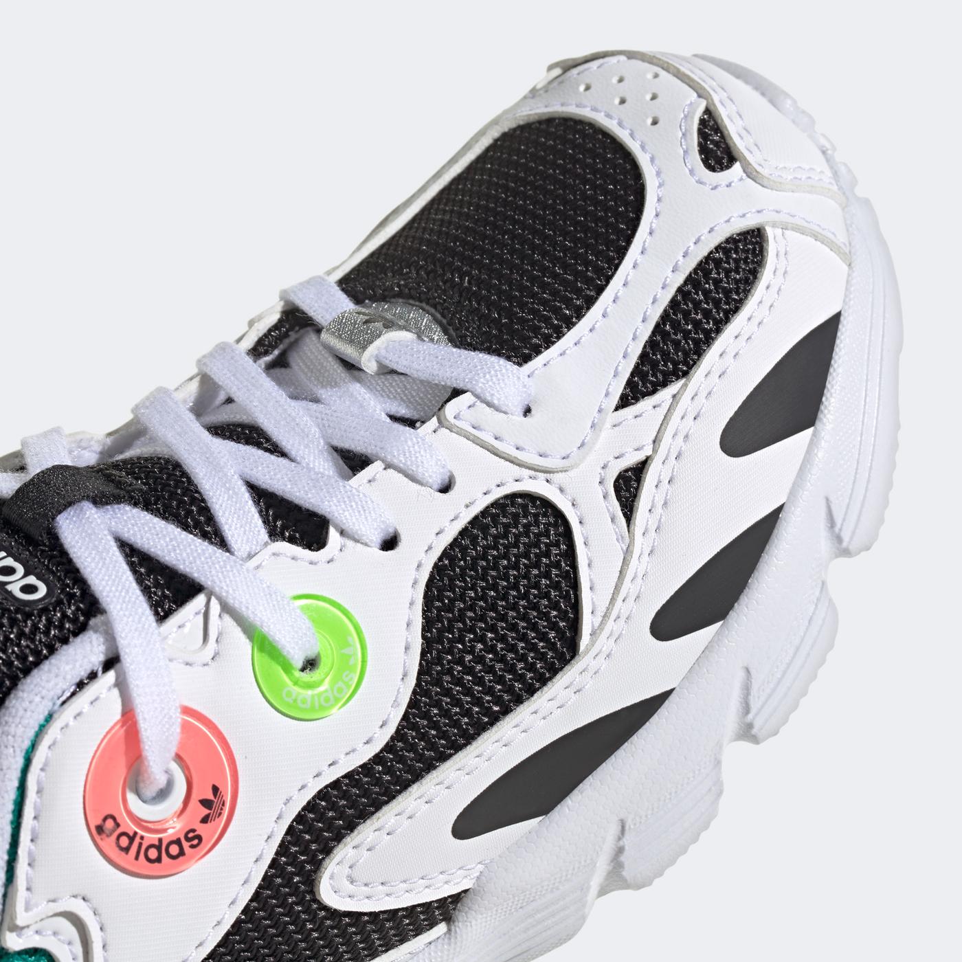 adidas Astir Çocuk Beyaz Spor Ayakkabı