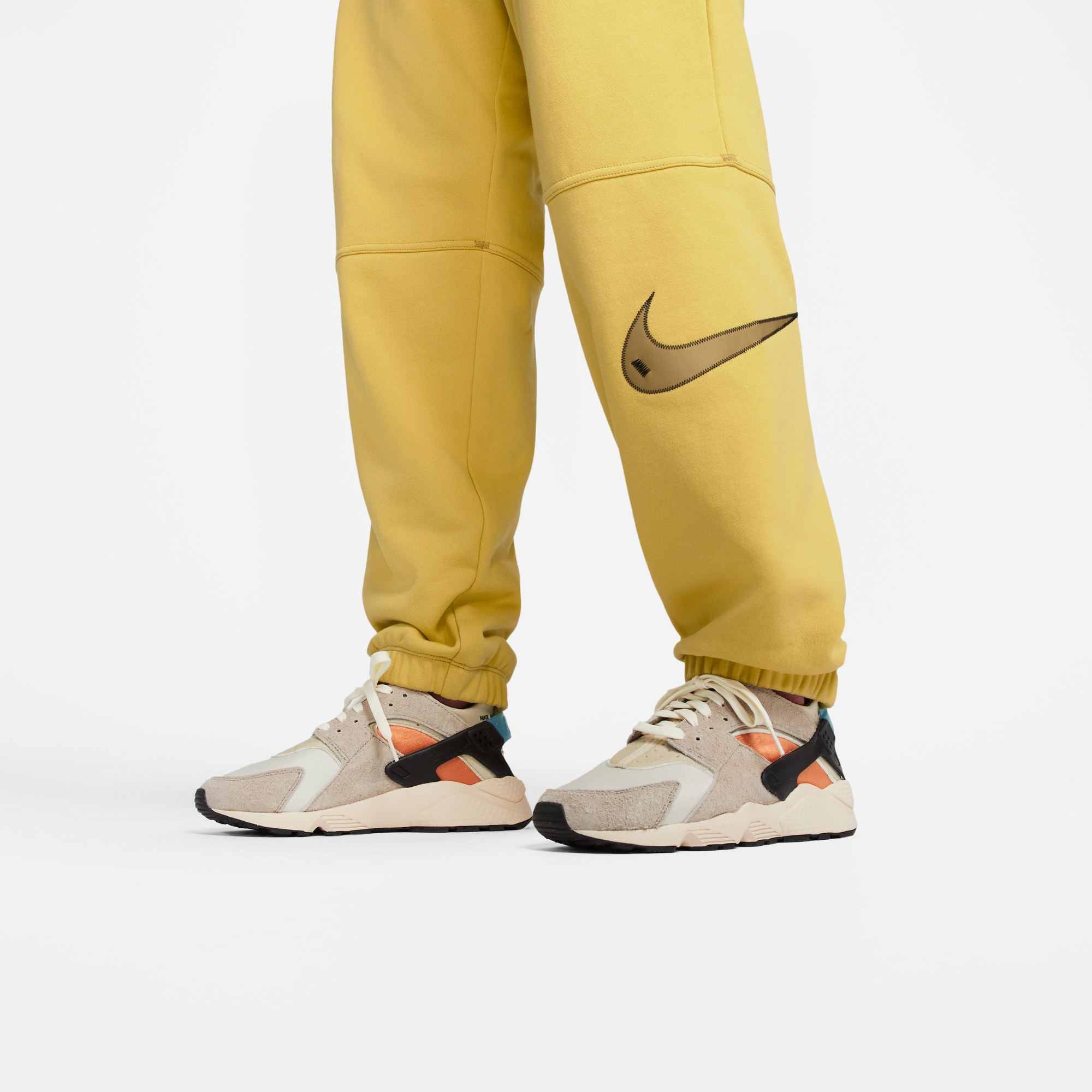 Nike Swoosh Kadın Sarı Eşofman Altı