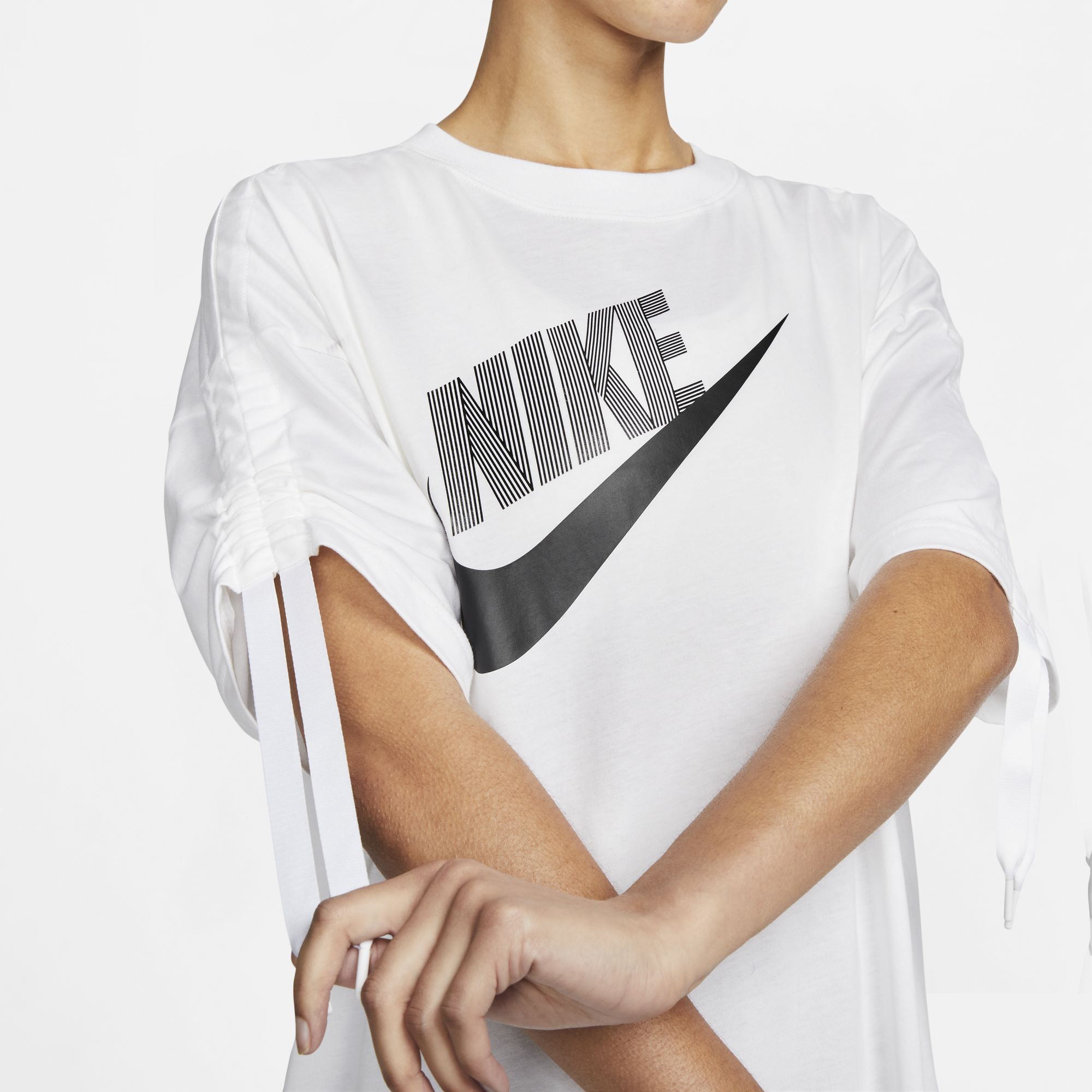 Nike Sportswear Kadın Beyaz T-shirt