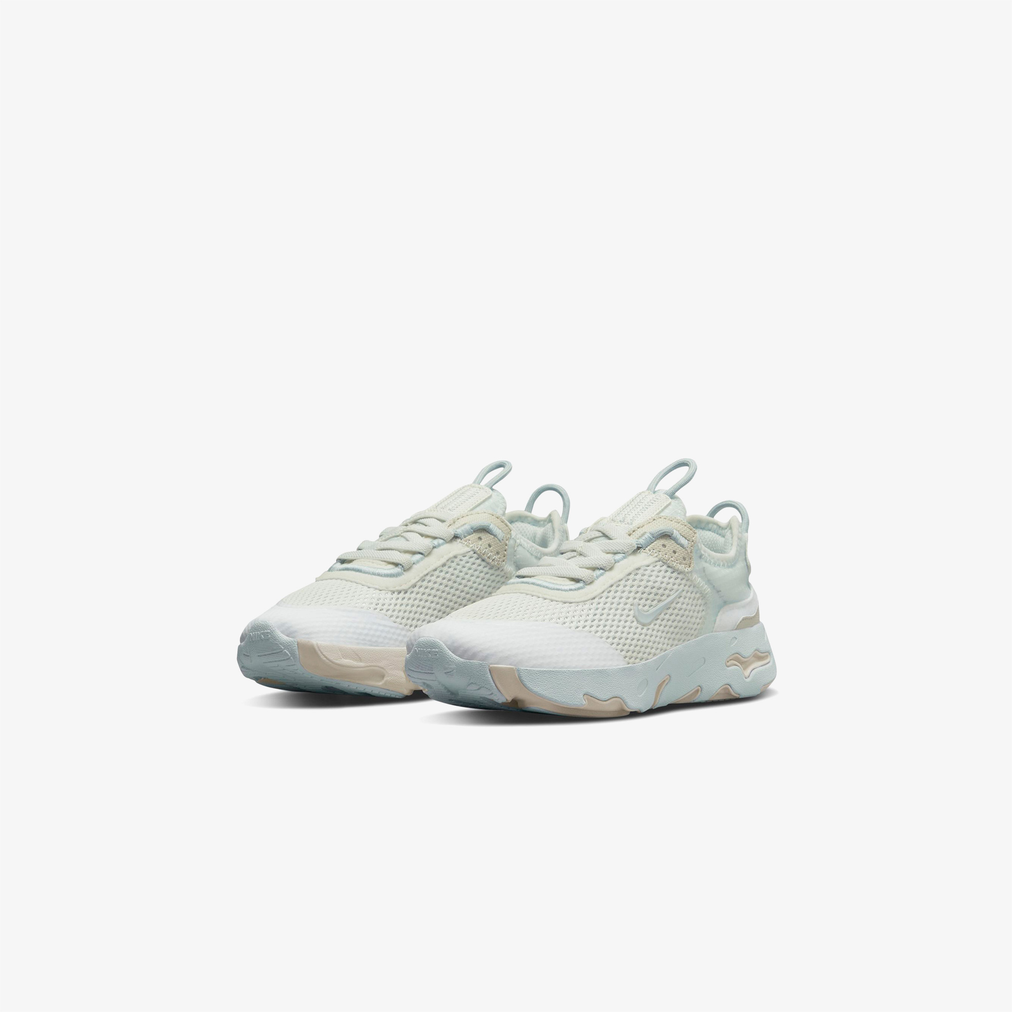 Nike RT Live Çocuk Beyaz Sneaker